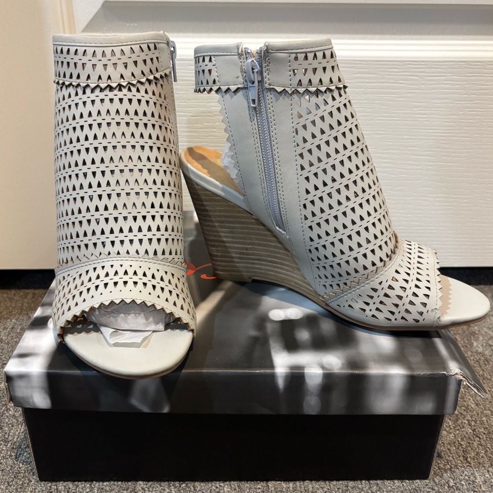 Ccocci Claire light grey cut out wedge open toe sling back heels booties 8.5